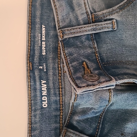NWT Old Navy Jeans light rinse - Picture 3 of 3
